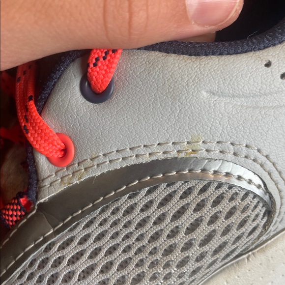 Under Armour Curry 3Z6 Basketball Shoes Gray and Red Size 4Y - Picture 9 of 10